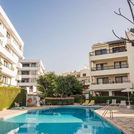 One Bedroom Apartment In Paphos In Good Location Экстерьер фото