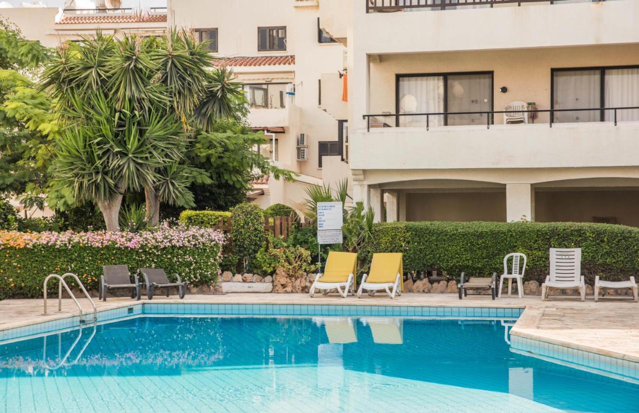 One Bedroom Apartment In Paphos In Good Location Экстерьер фото